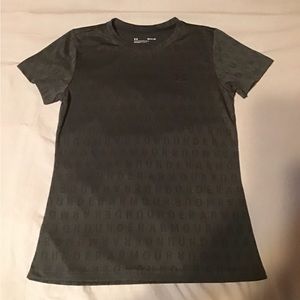 Used under armour shirt. Color is a military green with “under armour” prints.